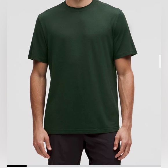 lululemon athletica Other - Lululemon Athletica Men’s License to Train shirt. Size XL